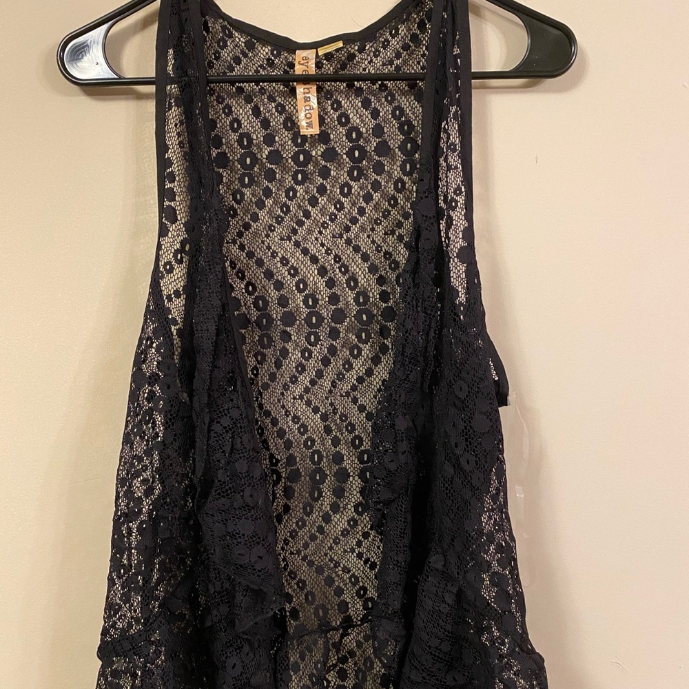 Eyeshadow Black Lace Vest